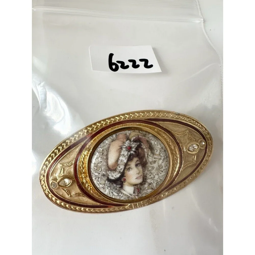 Avon President's Club Porcelain Enamel Rhinestone Lady Cameo Brooch Vintage